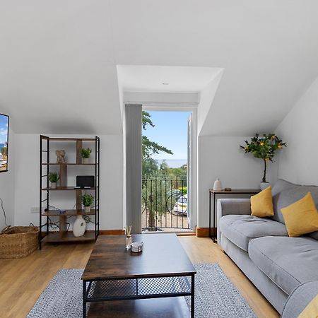 Stunning Sea View Whole Home In Torbay Close To Beach トーキー エクステリア 写真