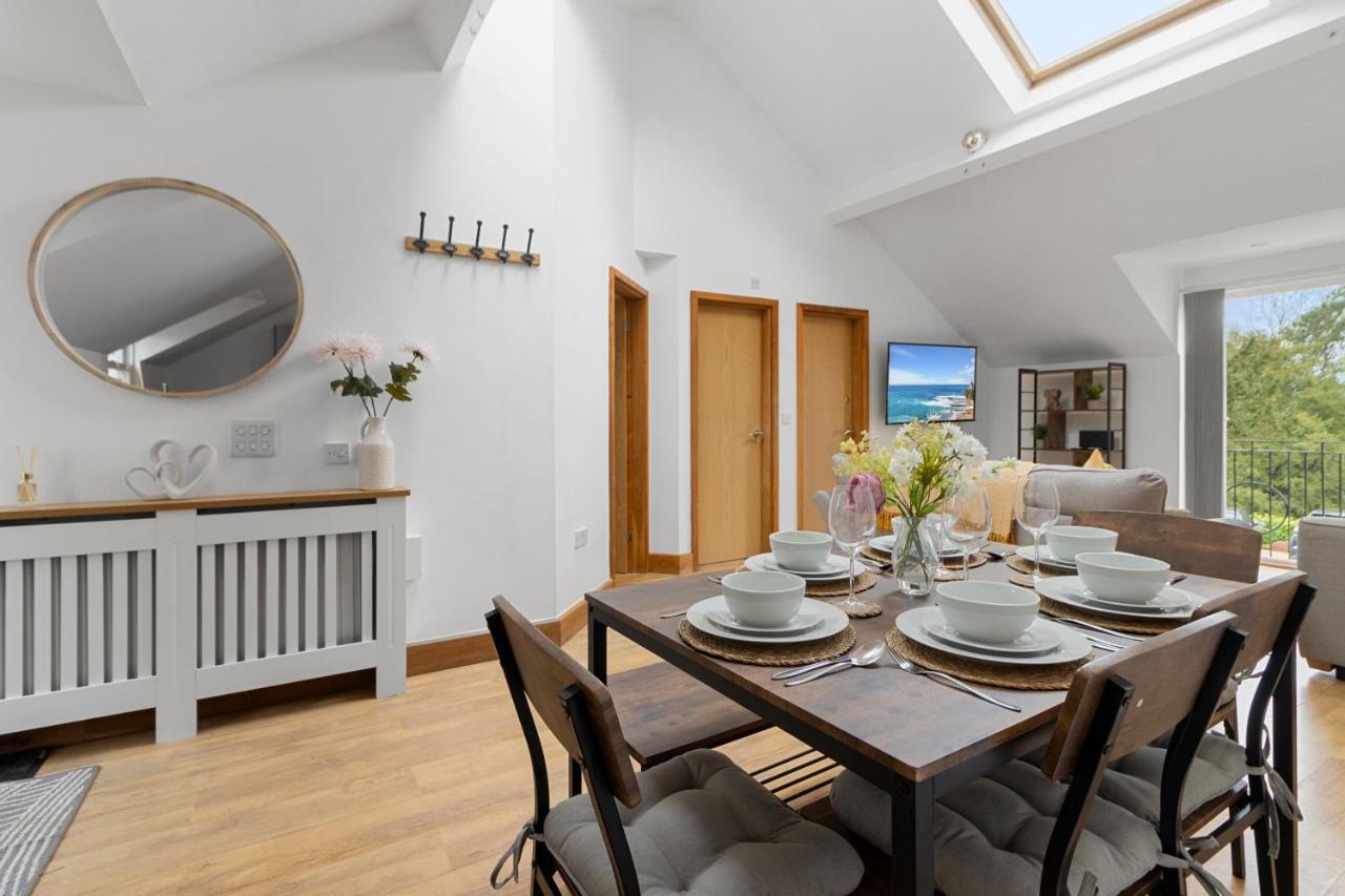 Stunning Sea View Whole Home In Torbay Close To Beach トーキー エクステリア 写真